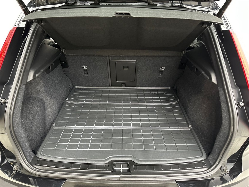 Volvo EX40 Black Edition billede 14