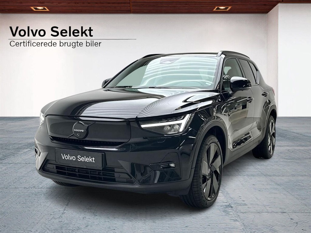 Volvo EX40 Black Edition