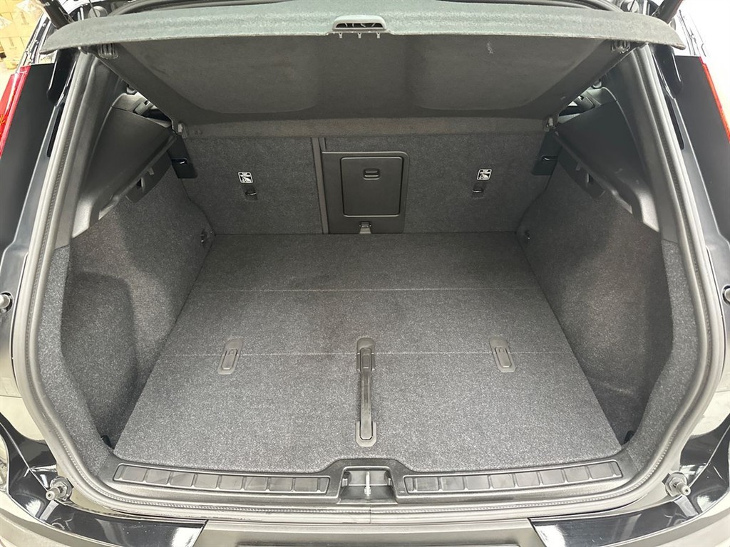 Volvo EX40 Black Edition billede 14