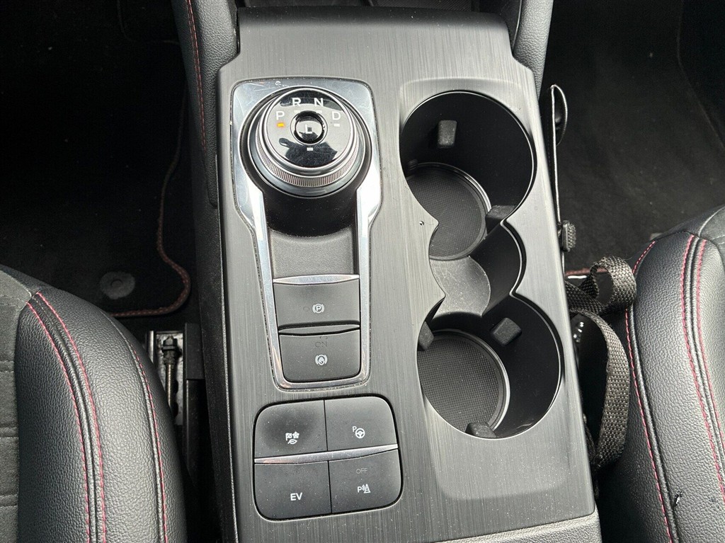Ford Kuga ST-Line X billede 22