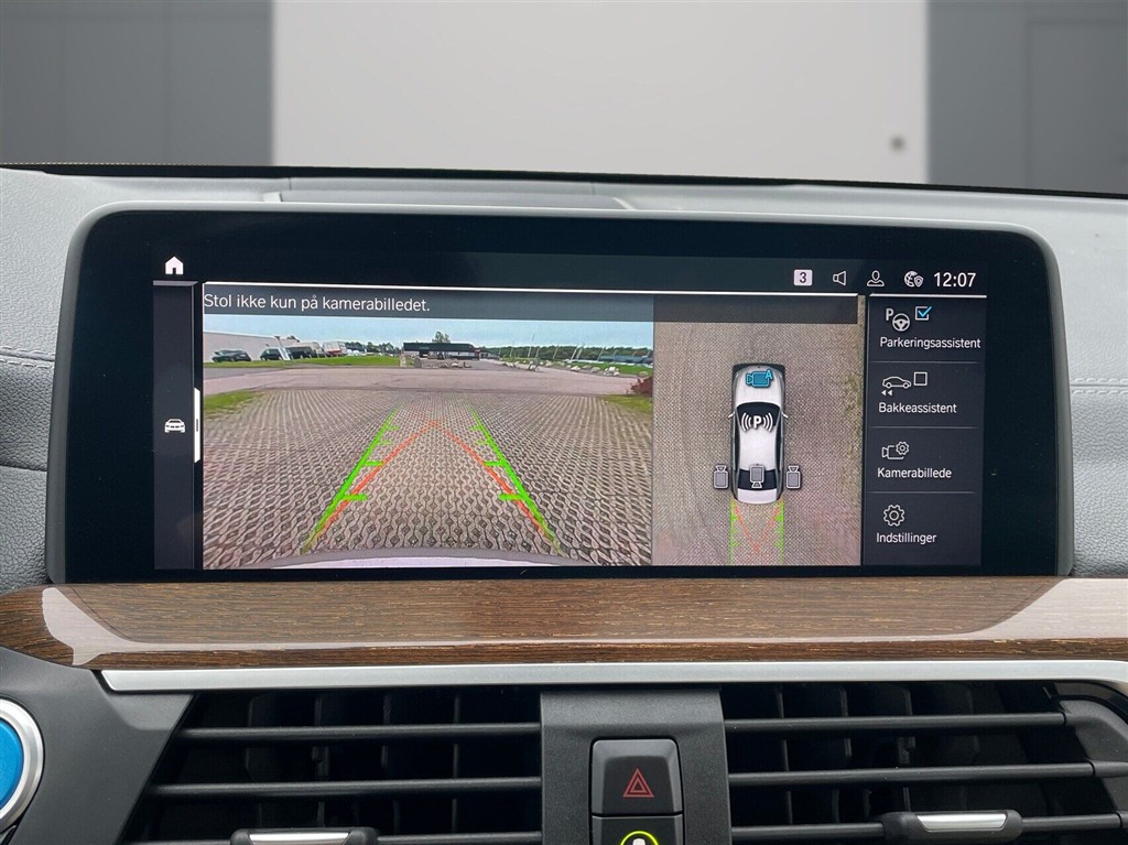 BMW iX3 Charged Plus billede 16