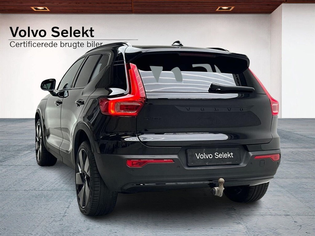 Volvo EX40 Black Edition billede 2