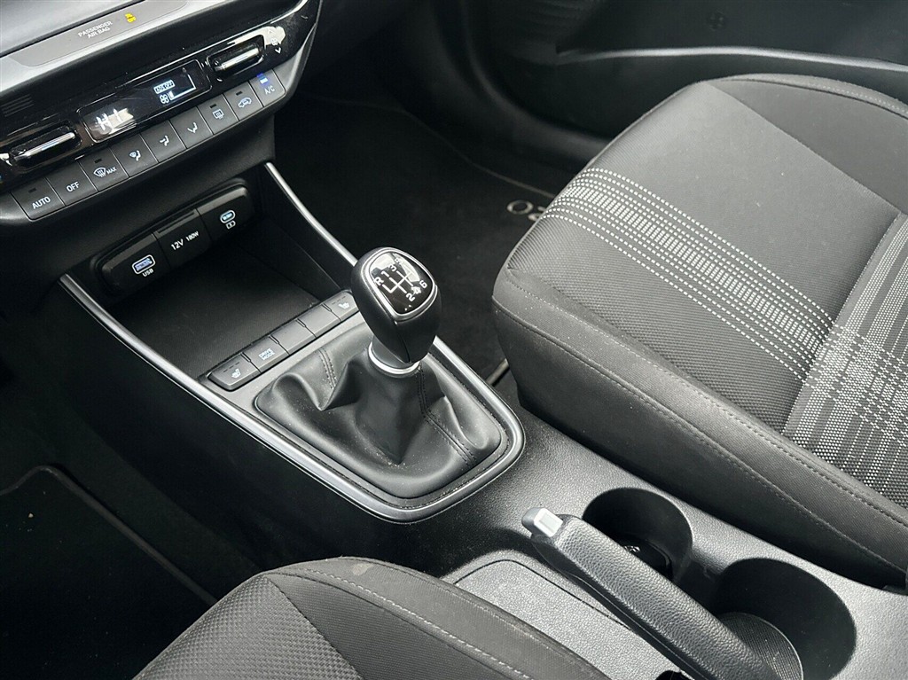 Hyundai i20 Essential Komfort billede 17