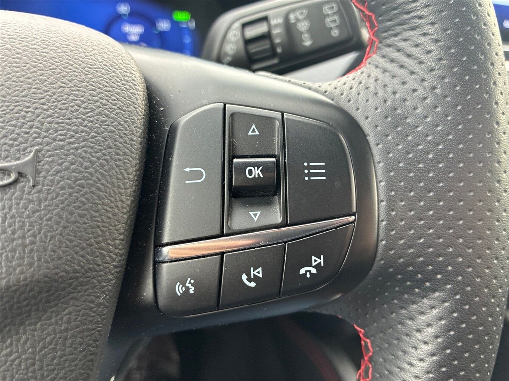 Ford Kuga ST-Line X billede 15