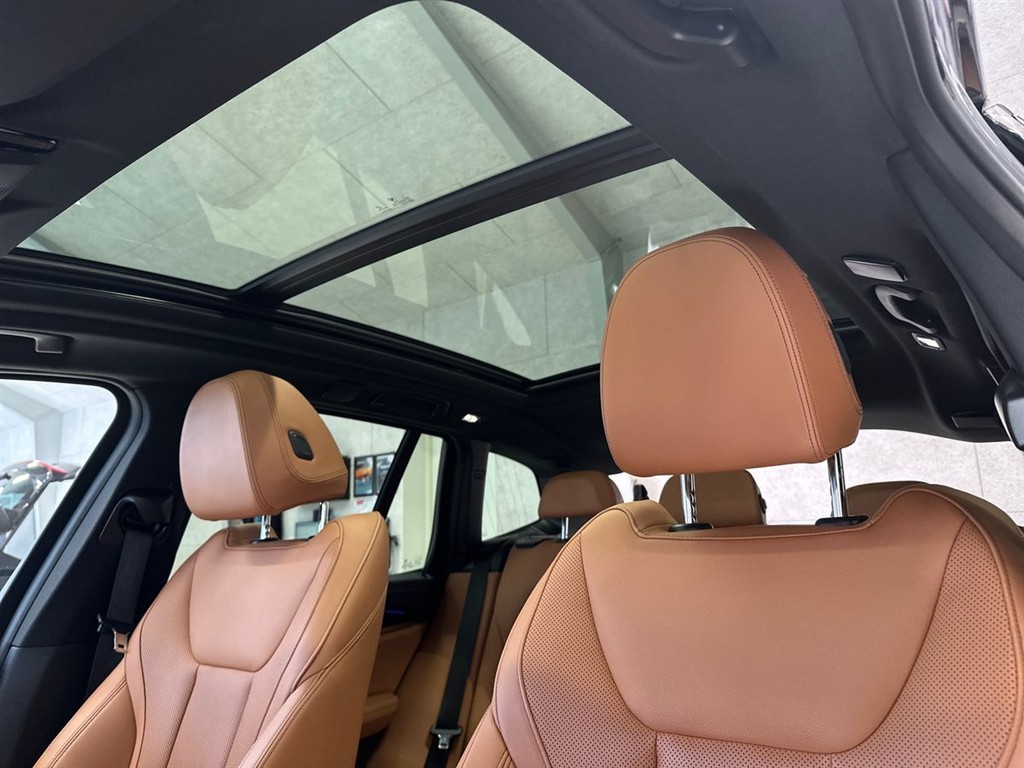 BMW iX3 M-Sport Charged billede 13