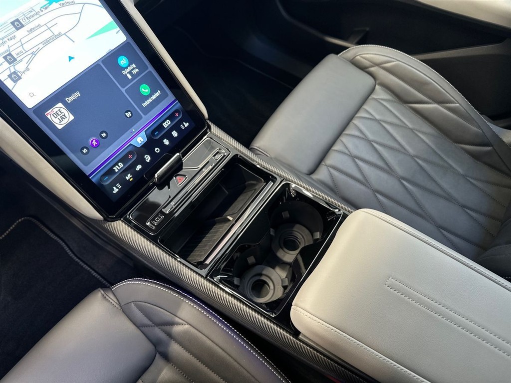 Ford Explorer UR Premium billede 15