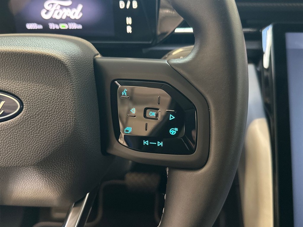 Ford Explorer UR Premium billede 18