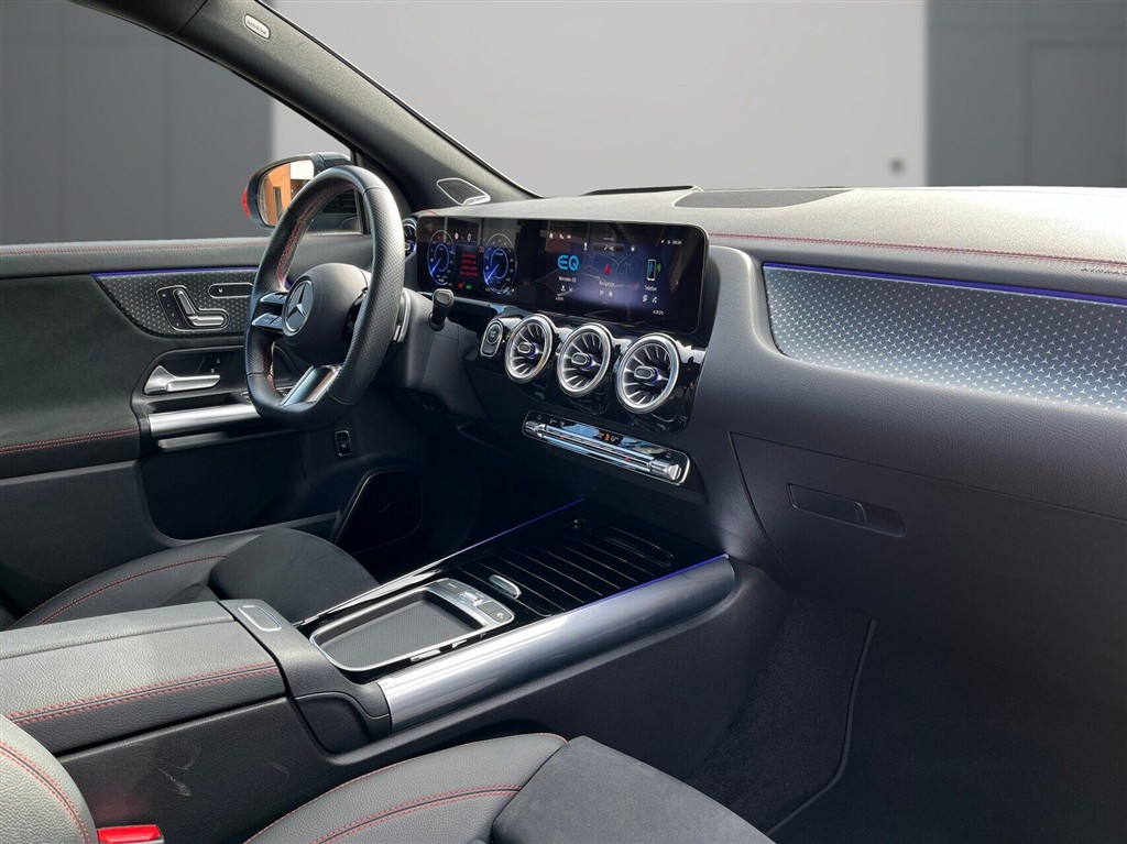 Mercedes-Benz EQA 250+ AMG Line billede 8