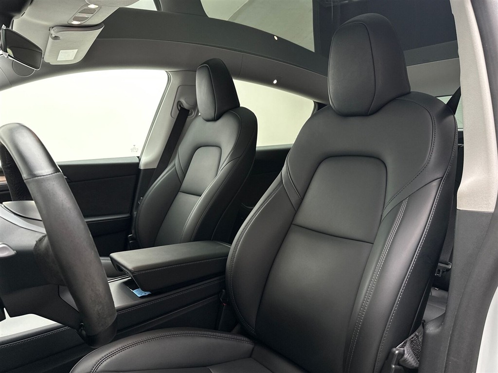 Tesla Model Y Long Range billede 17