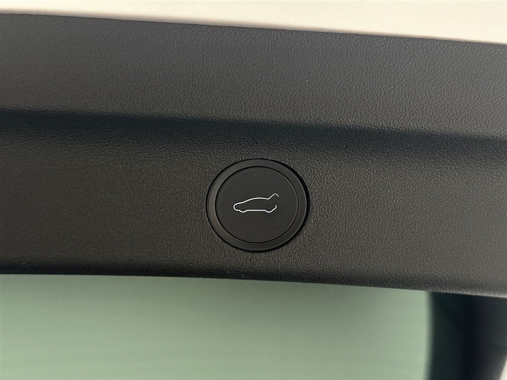 Tesla Model Y Long Range billede 20