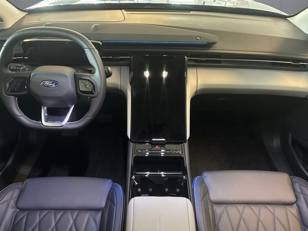 Ford Explorer UR Premium billede 11