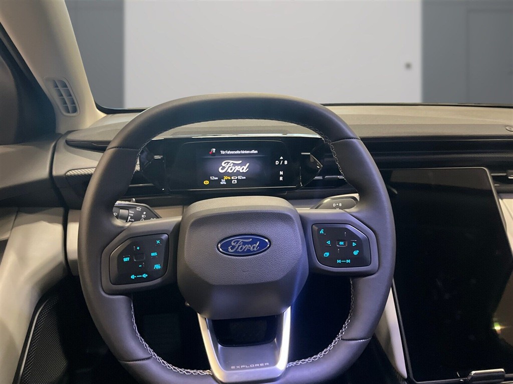Ford Explorer UR Premium billede 14