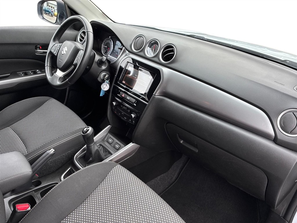 Suzuki Vitara Active Cut billede 11