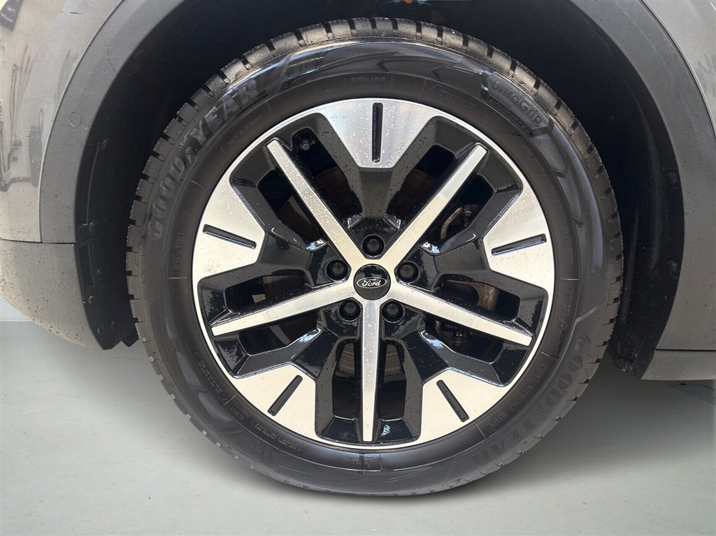 Ford Explorer UR Select billede 8