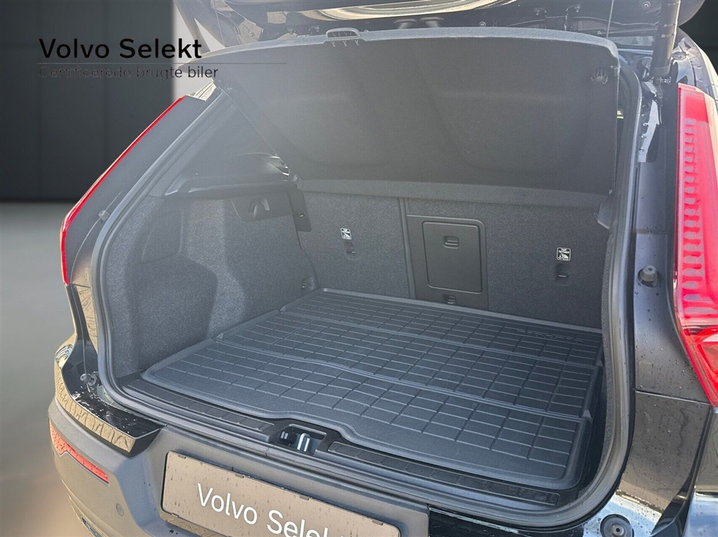 Volvo XC40 Plus billede 8