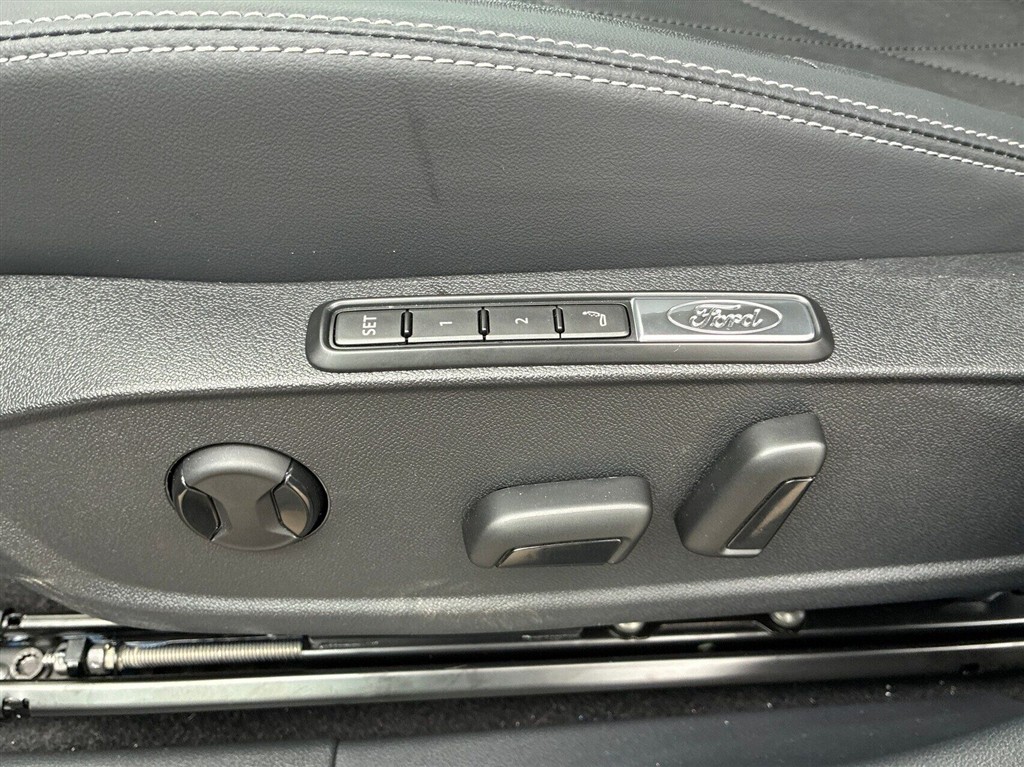 Ford Explorer UR Premium billede 6