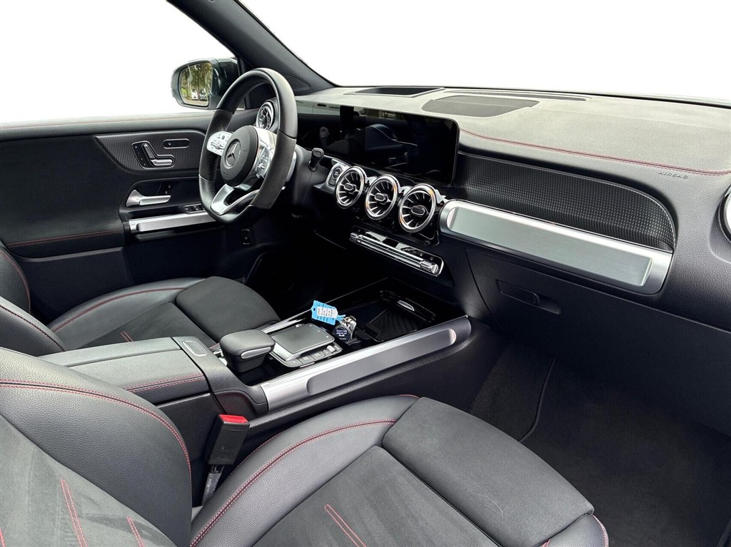 Mercedes-Benz EQB 300 AMG Line billede 10