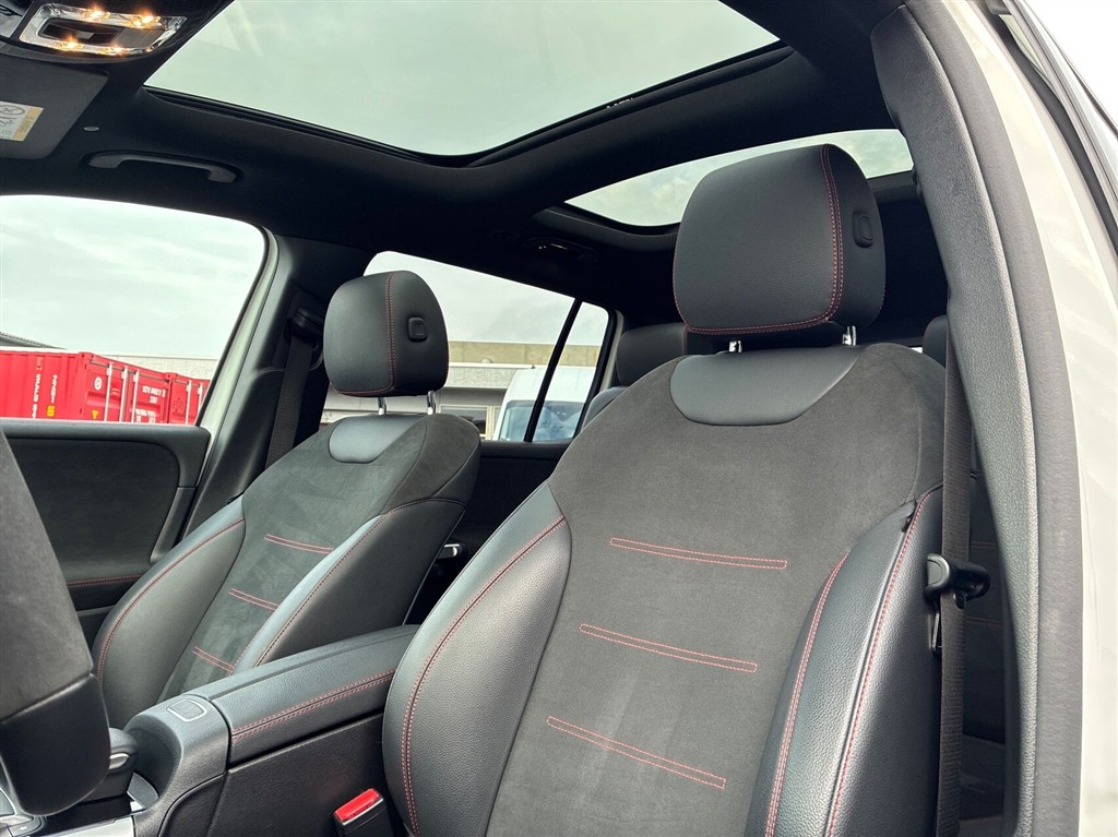 Mercedes-Benz EQB 300 AMG Line billede 22