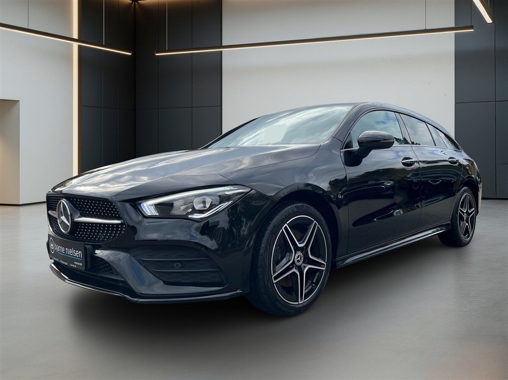 Mercedes-Benz CLA250 e AMG Line