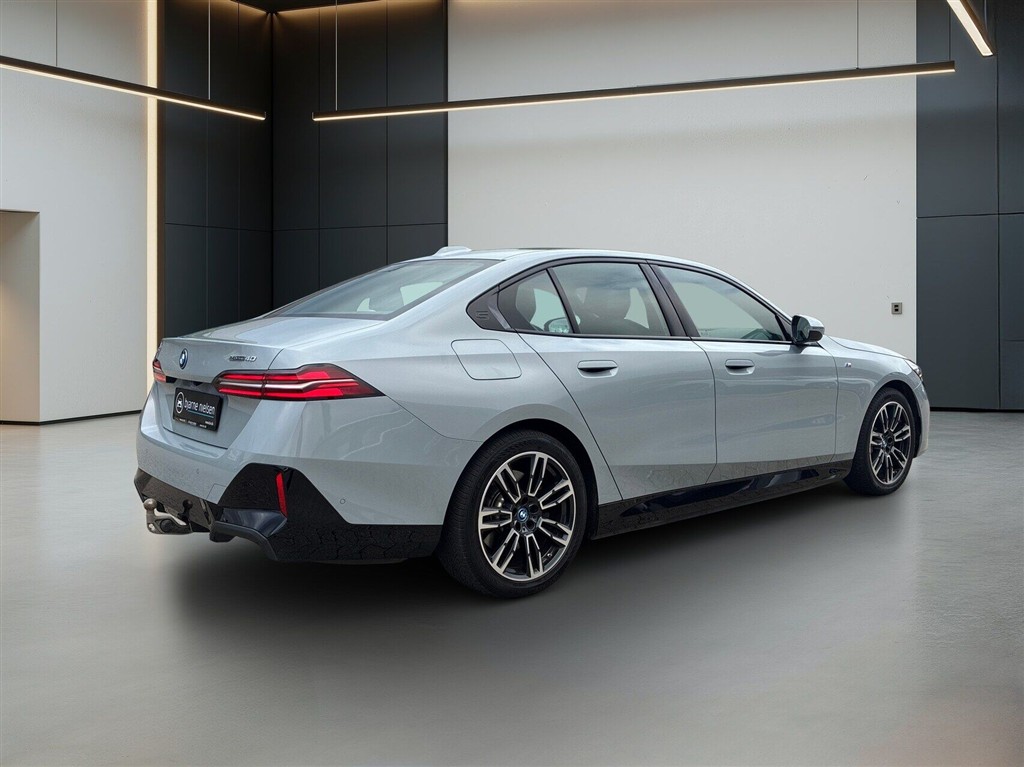 BMW i5 M-Sport billede 2