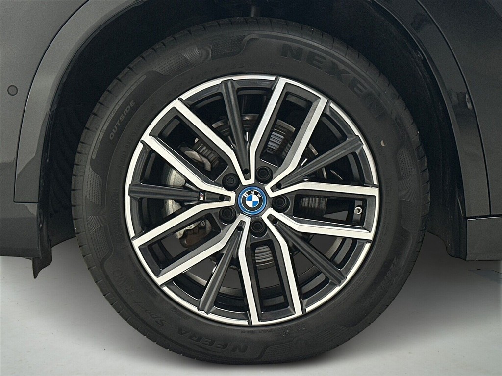 BMW iX1 M-Sport billede 9