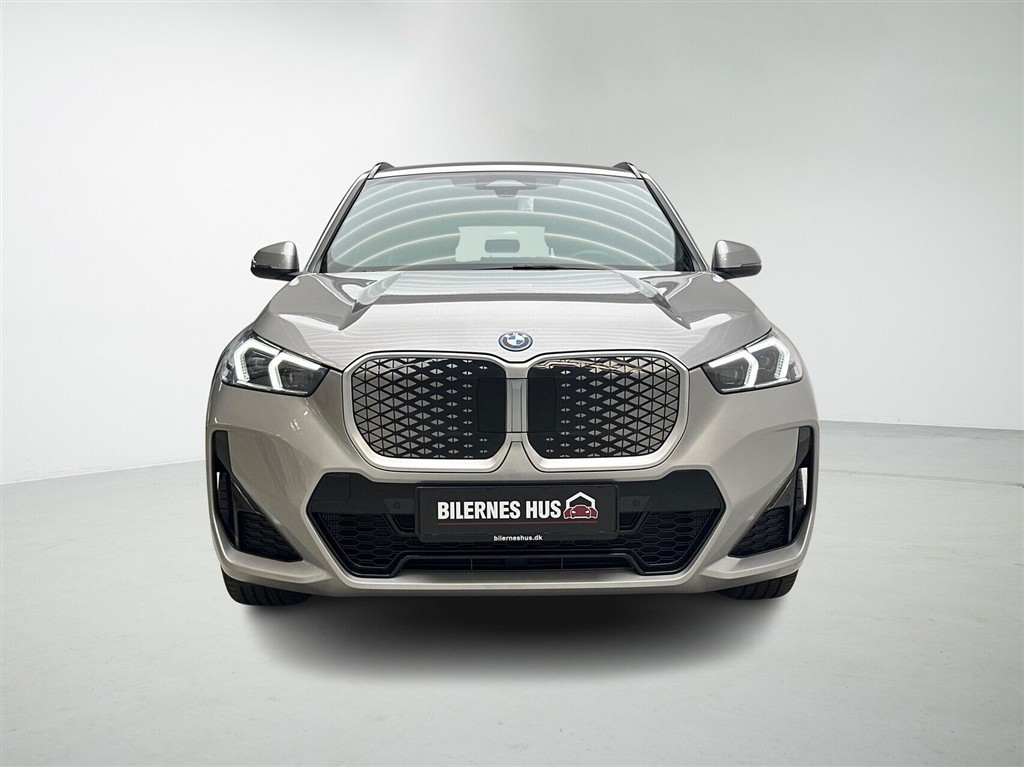 BMW iX1 M-Sport billede 7