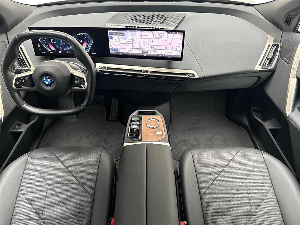 BMW iX Fully Charged billede 5