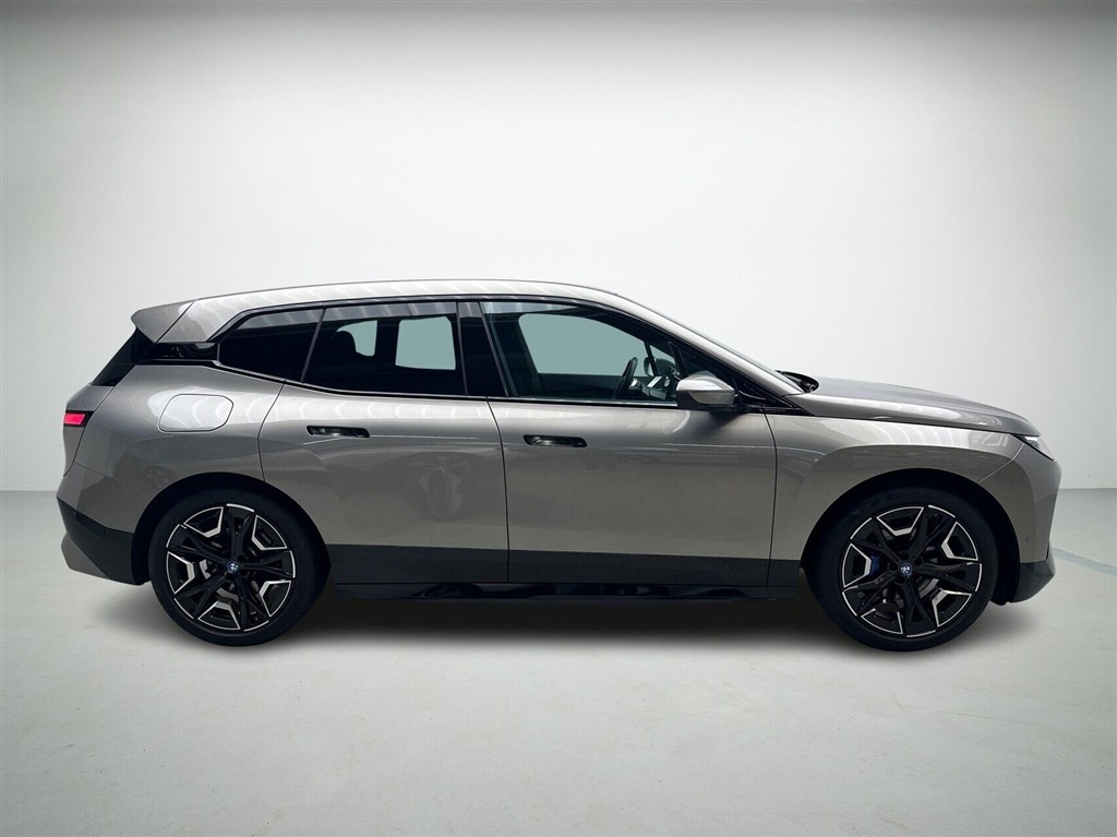 BMW iX Fully Charged billede 6