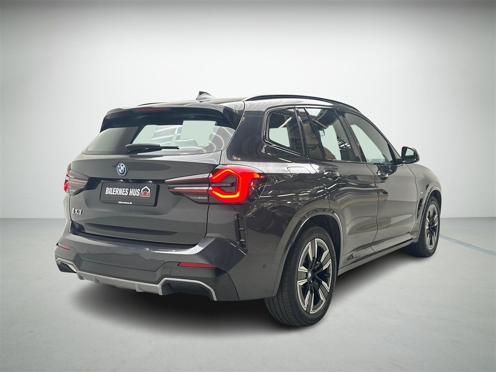 BMW iX3 M-Sport Charged generic.image 2