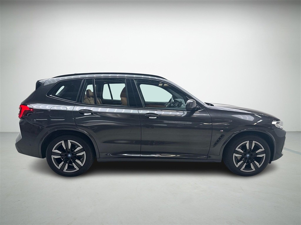BMW iX3 M-Sport Charged generic.image 6