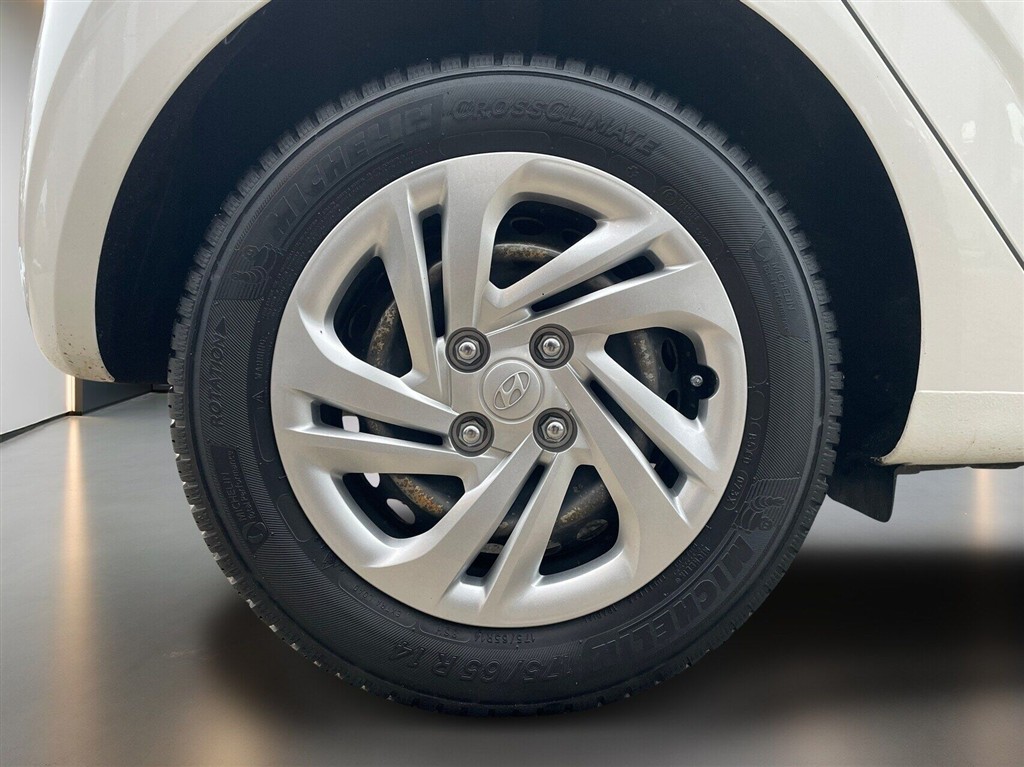 Hyundai i10 Essential billede 16