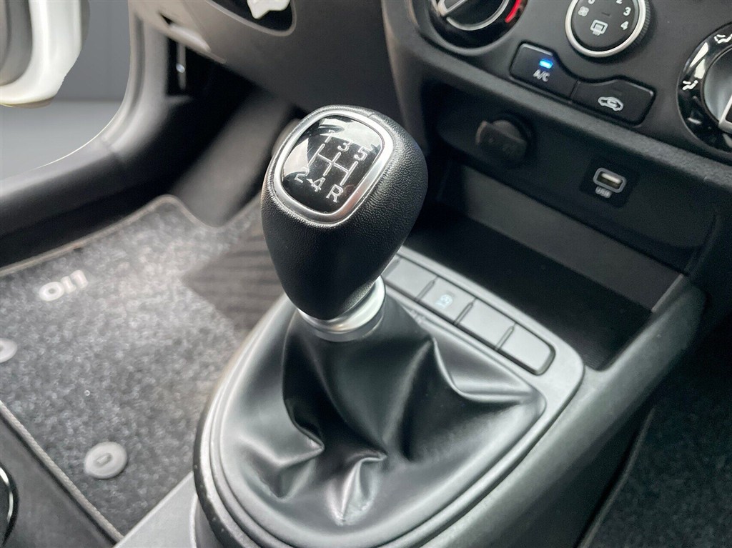 Hyundai i10 Essential billede 20