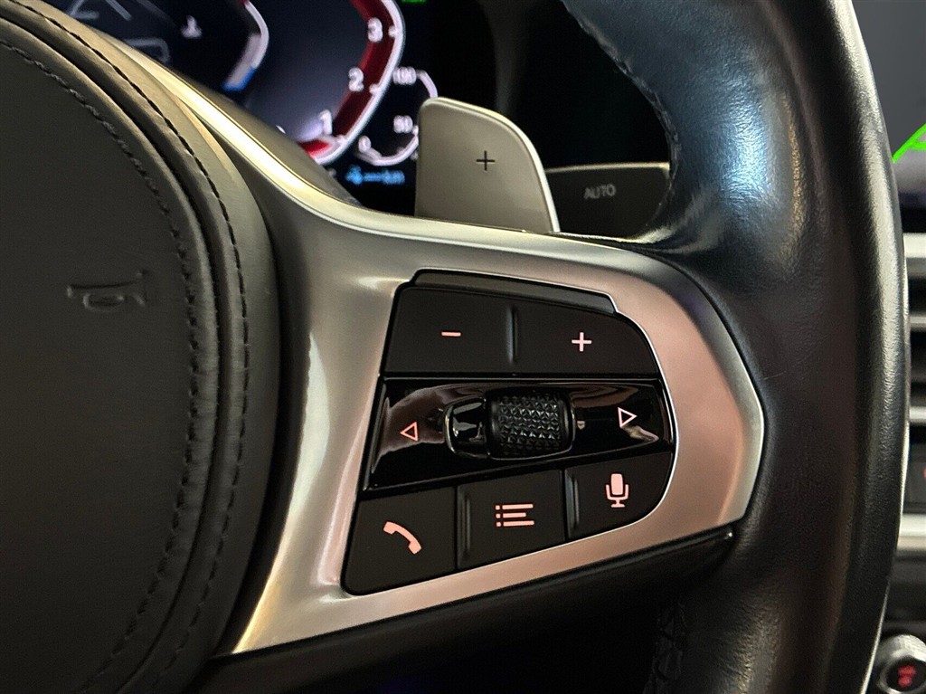 BMW 330e M-Sport billede 16