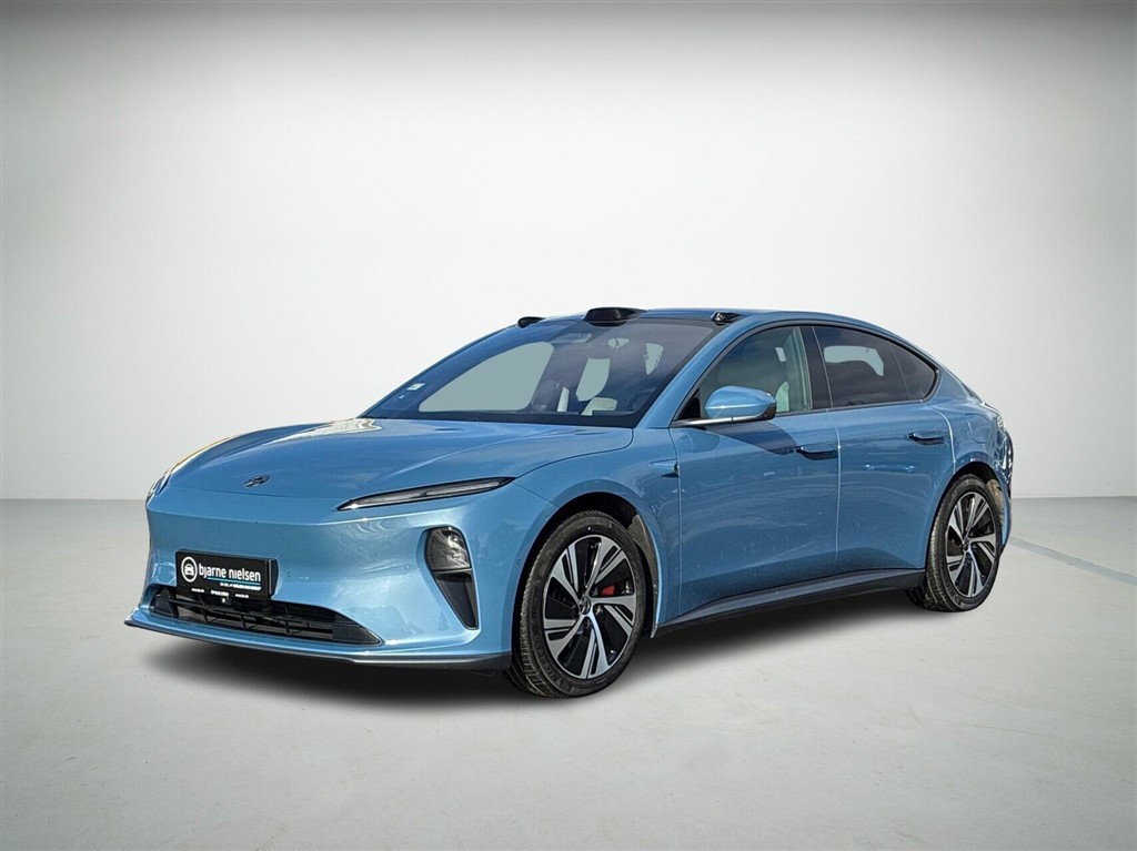 NIO ET5 