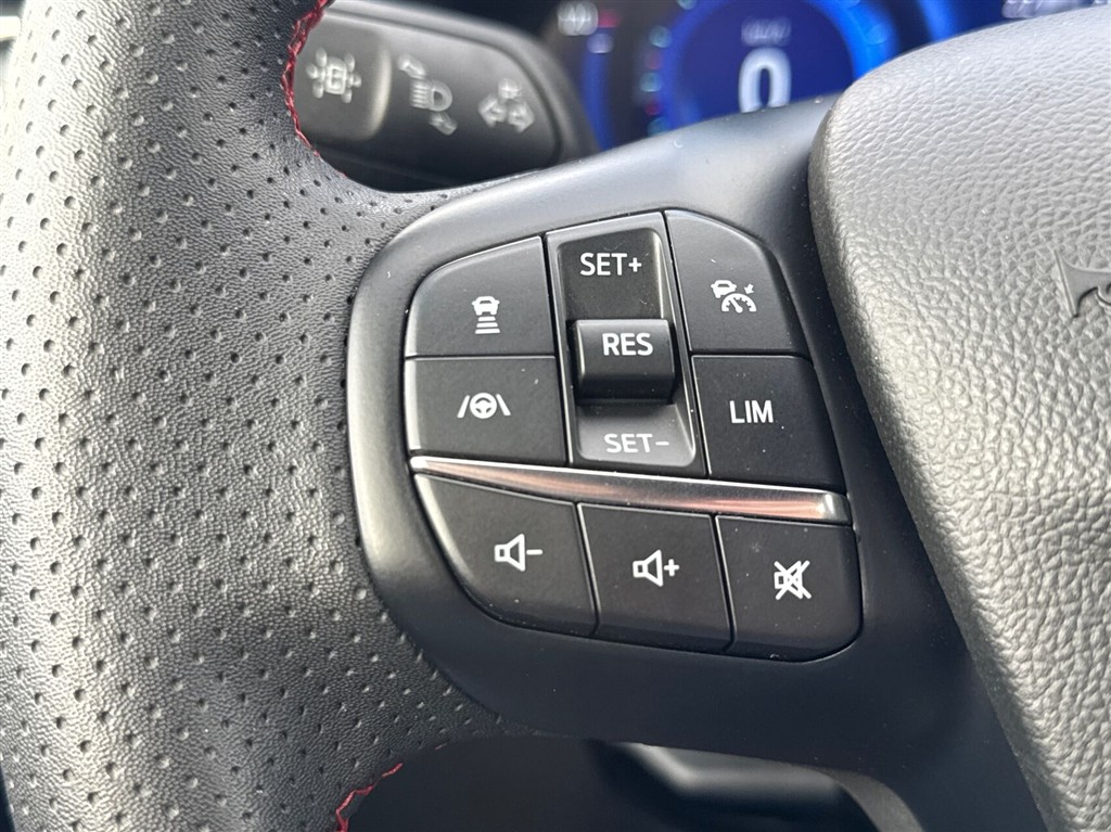 Ford Kuga ST-Line X billede 17