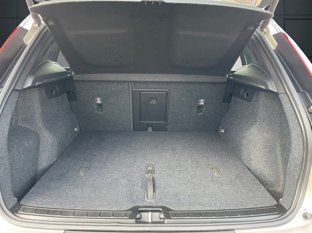 Volvo XC40 Core billede 7
