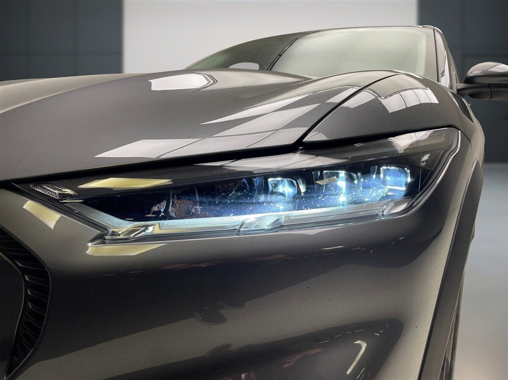 Ford Mustang Mach-E SR billede 17
