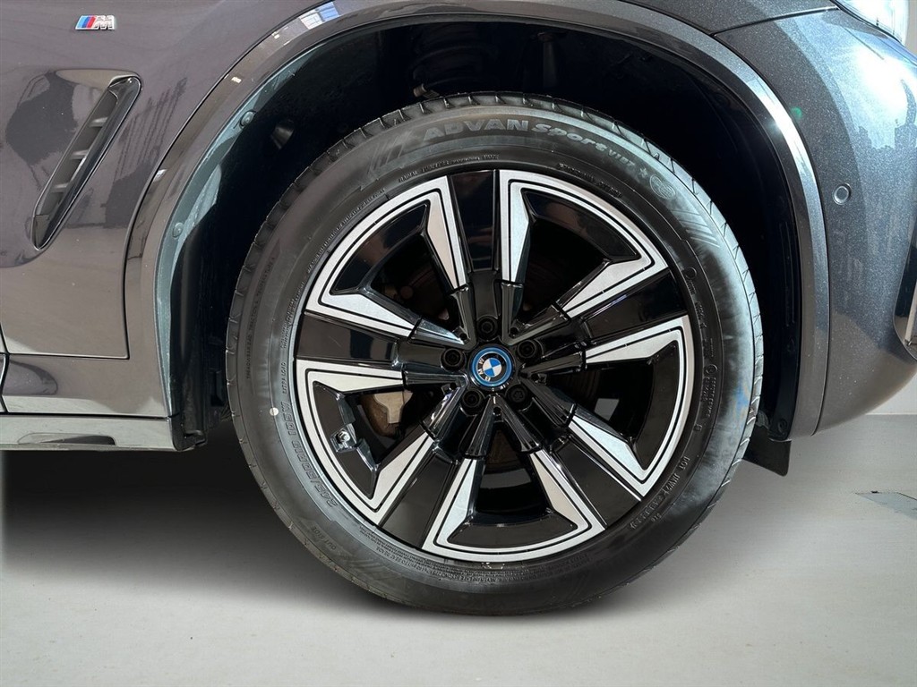 BMW iX3 M-Sport Charged billede 8