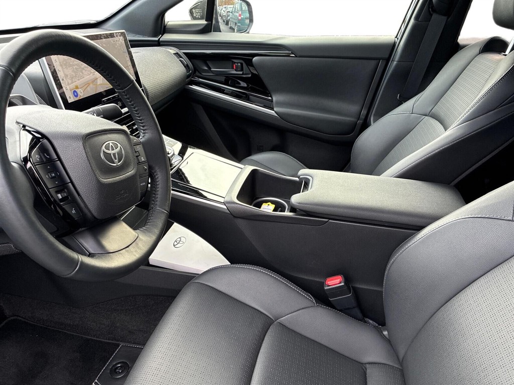 Toyota bZ4X Executive billede 3