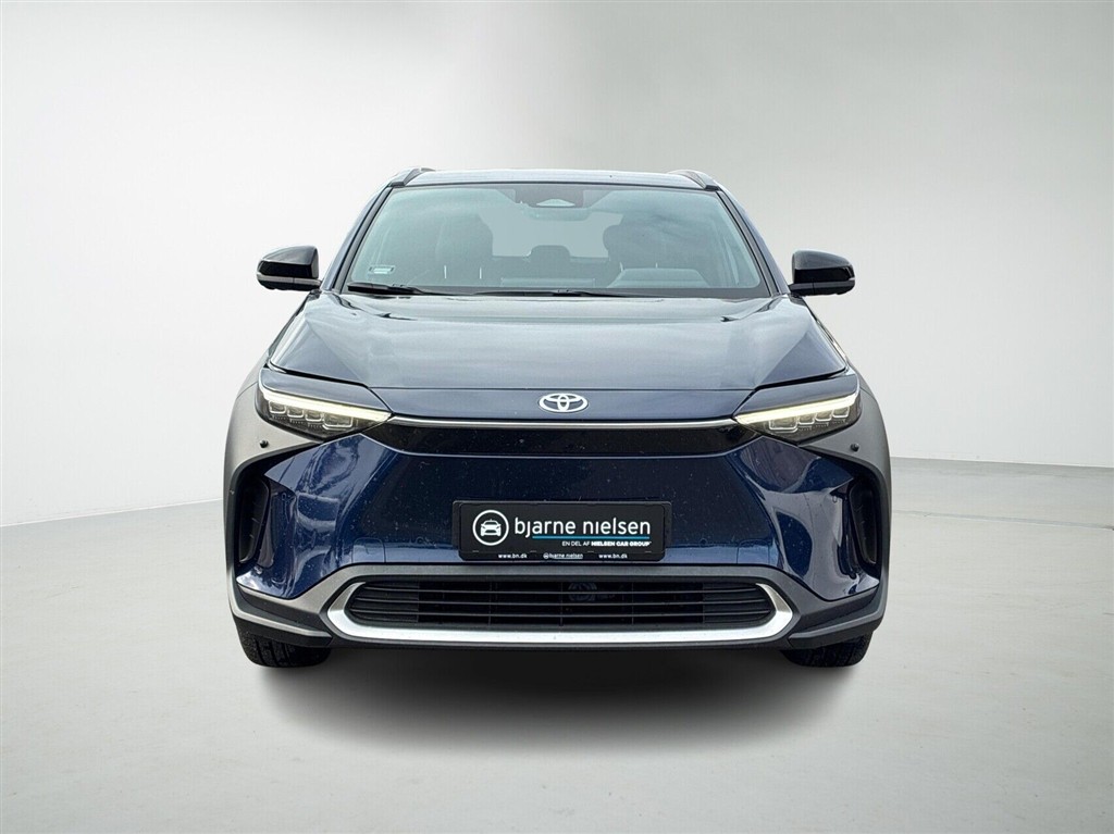 Toyota bZ4X Executive billede 6