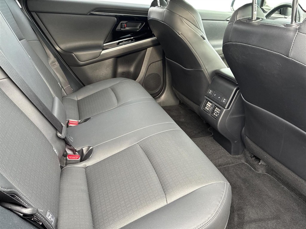 Toyota bZ4X Executive billede 12