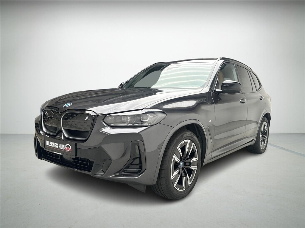 BMW iX3 Charged
