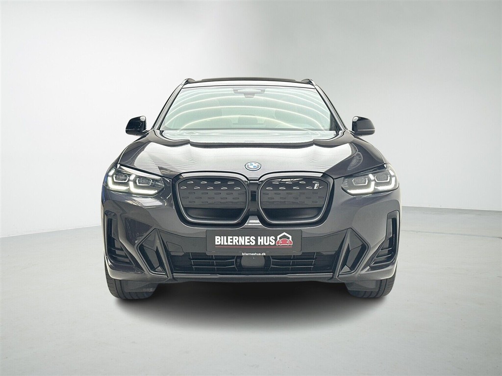 BMW iX3 Charged billede 7