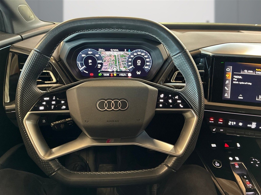Audi Q4 Attitude generic.image 14
