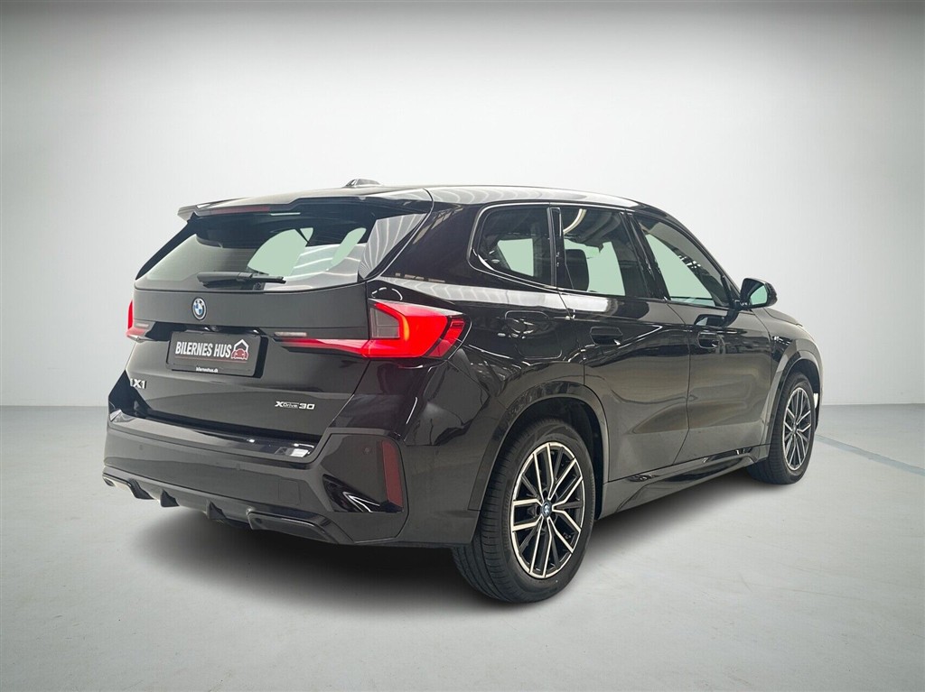 BMW iX1 M-Sport billede 2