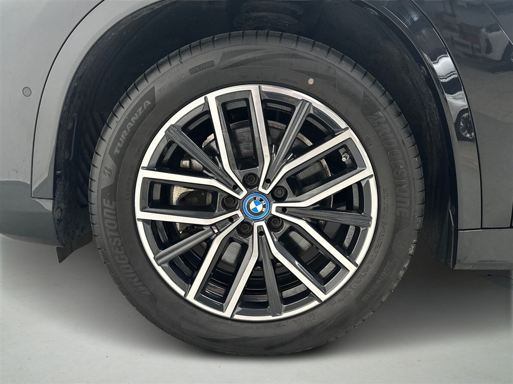 BMW iX1 M-Sport billede 9