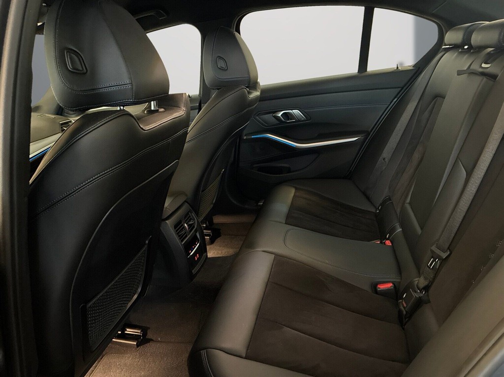 BMW 330e M-Sport billede 12
