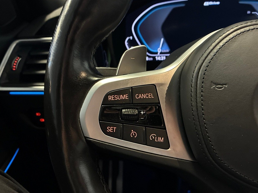 BMW 330e M-Sport billede 14
