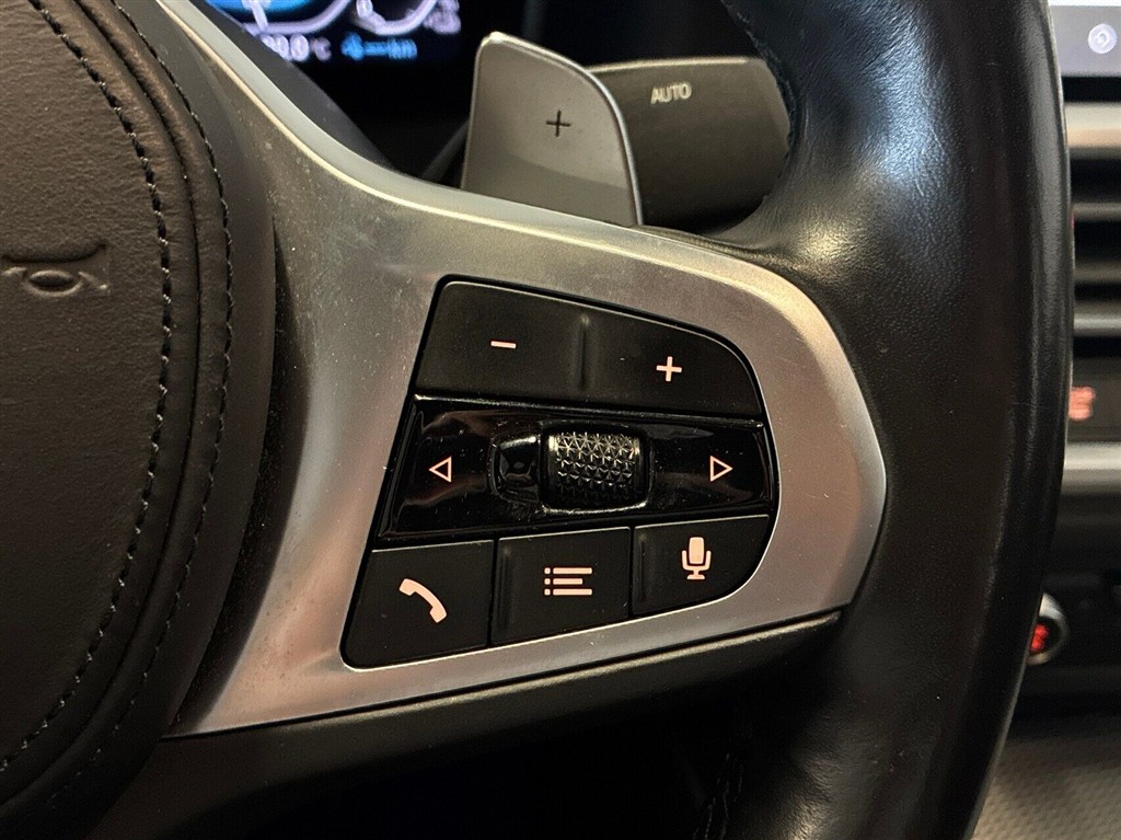BMW 330e M-Sport billede 15
