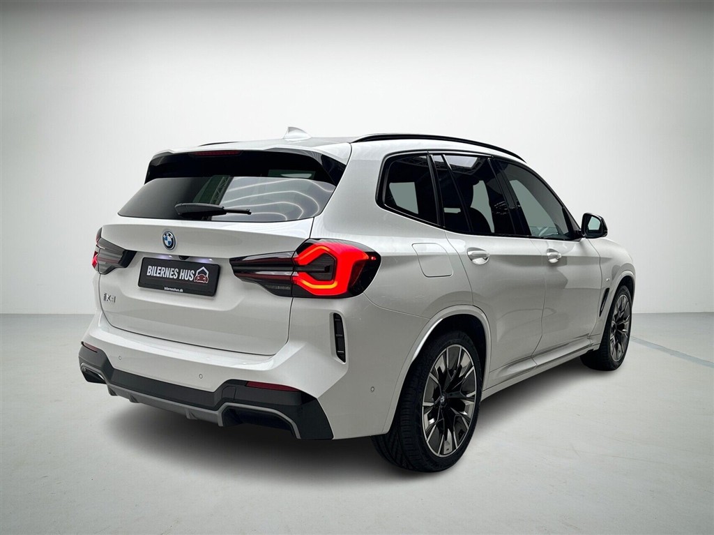 BMW iX3 M-Sport Charged Plus billede 2